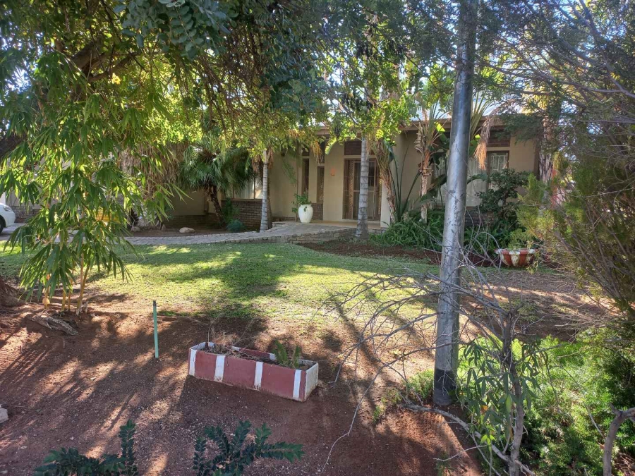 5 Bedroom Property for Sale in Blydeville Northern Cape